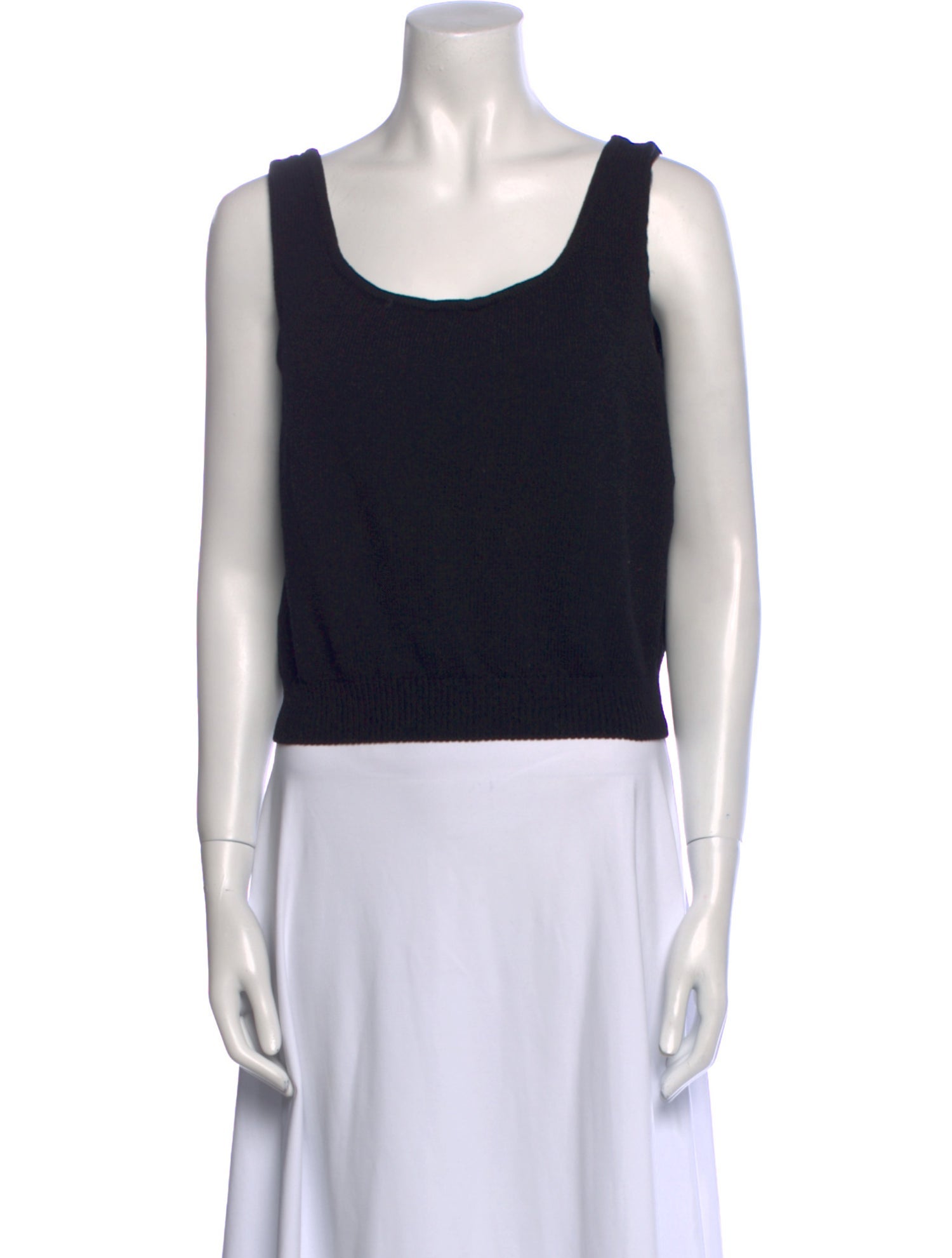 St. John Scoop Neck Sleeveless Crop Top