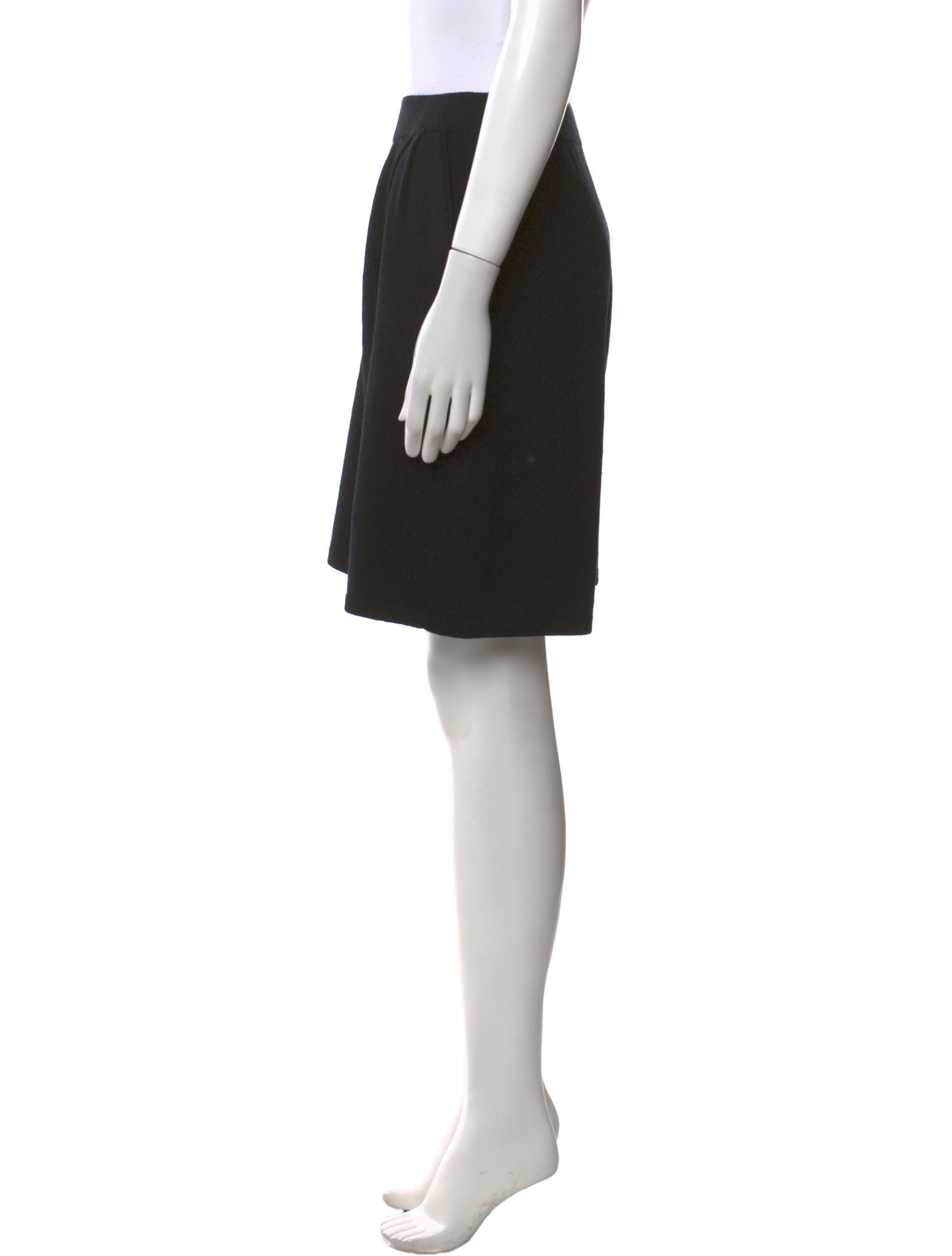 St. John Knee-Length Shorts