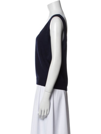 St. John Scoop Neck Sleeveless Top