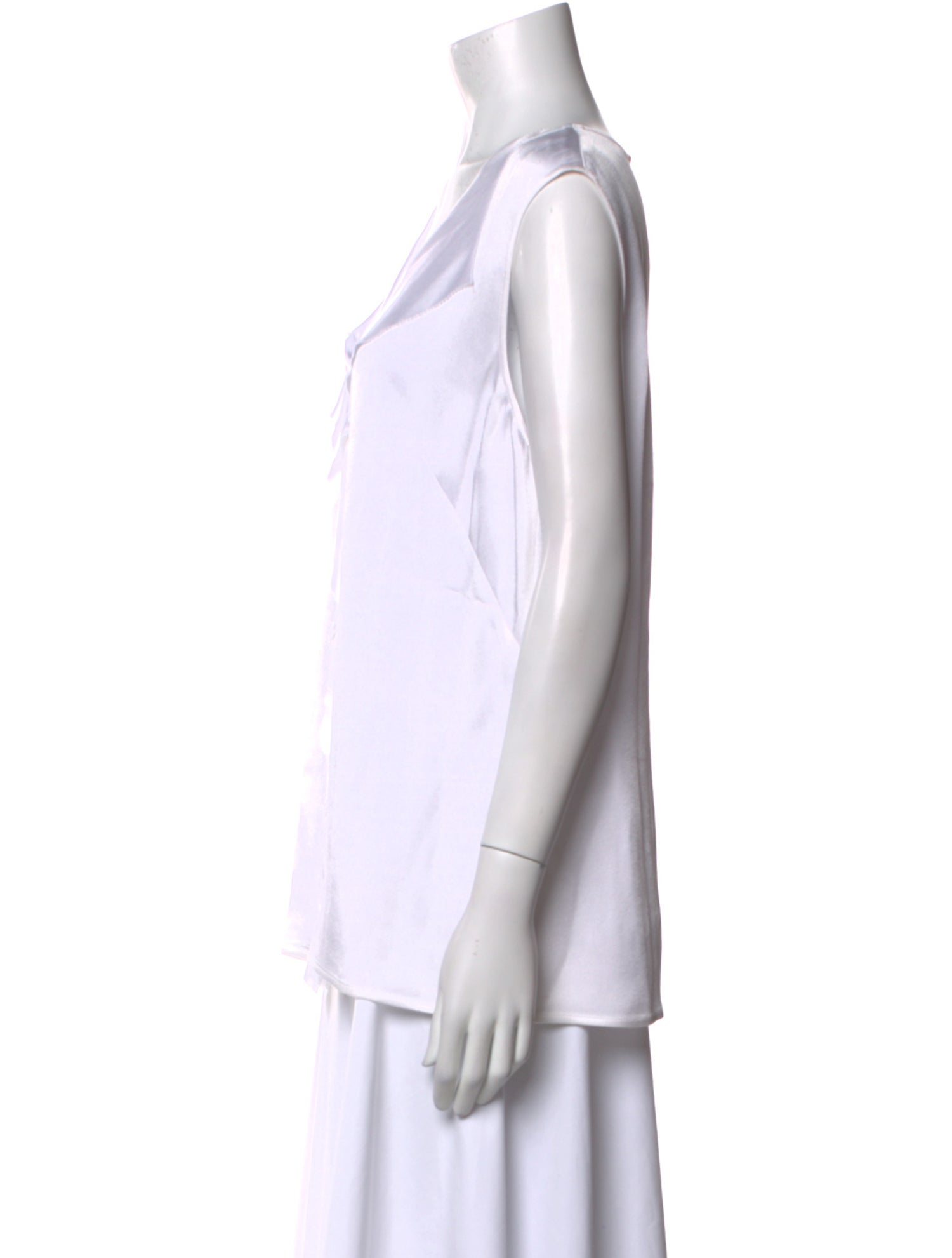 St. John V-Neck Sleeveless Blouse