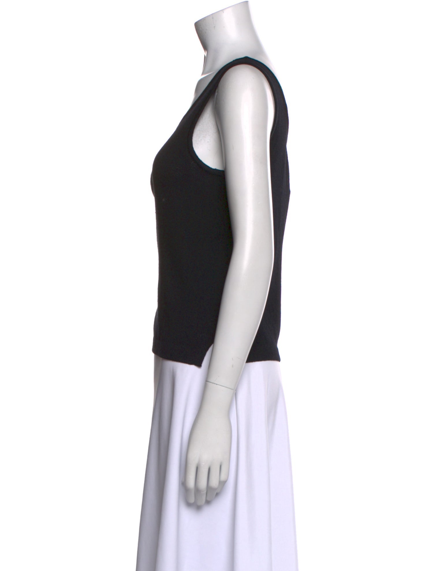 St. John Scoop Neck Sleeveless Top