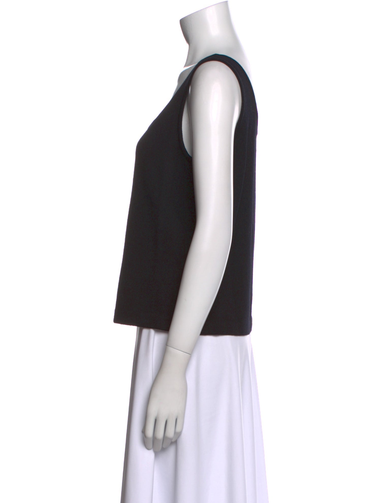 St. John Scoop Neck Sleeveless Top
