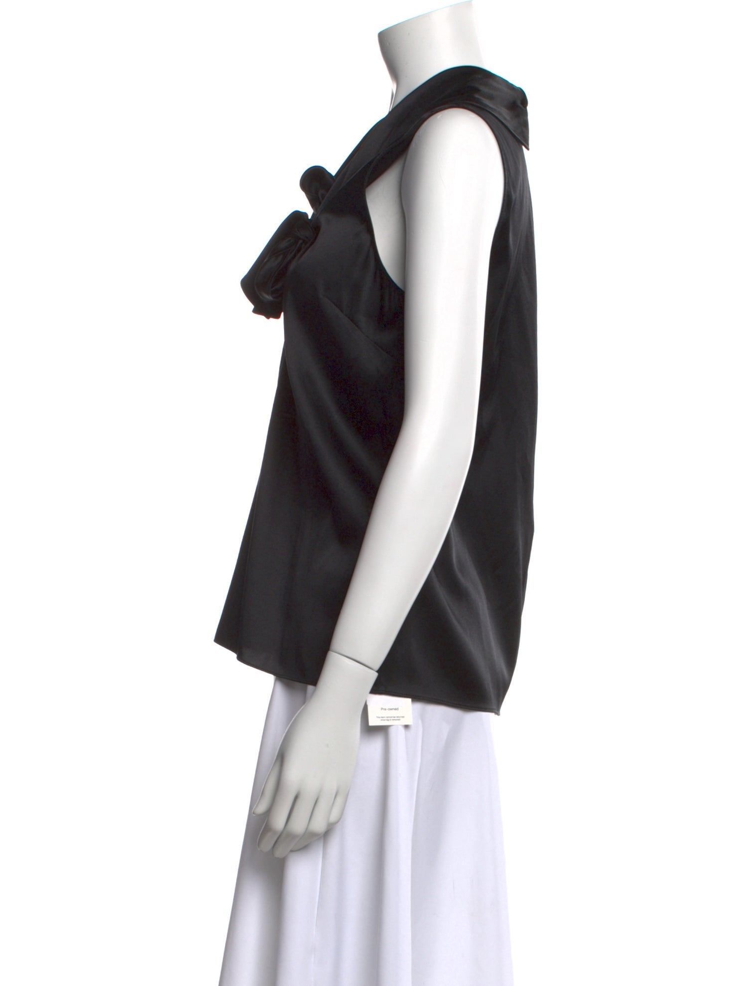 St. John V-Neck Sleeveless Top
