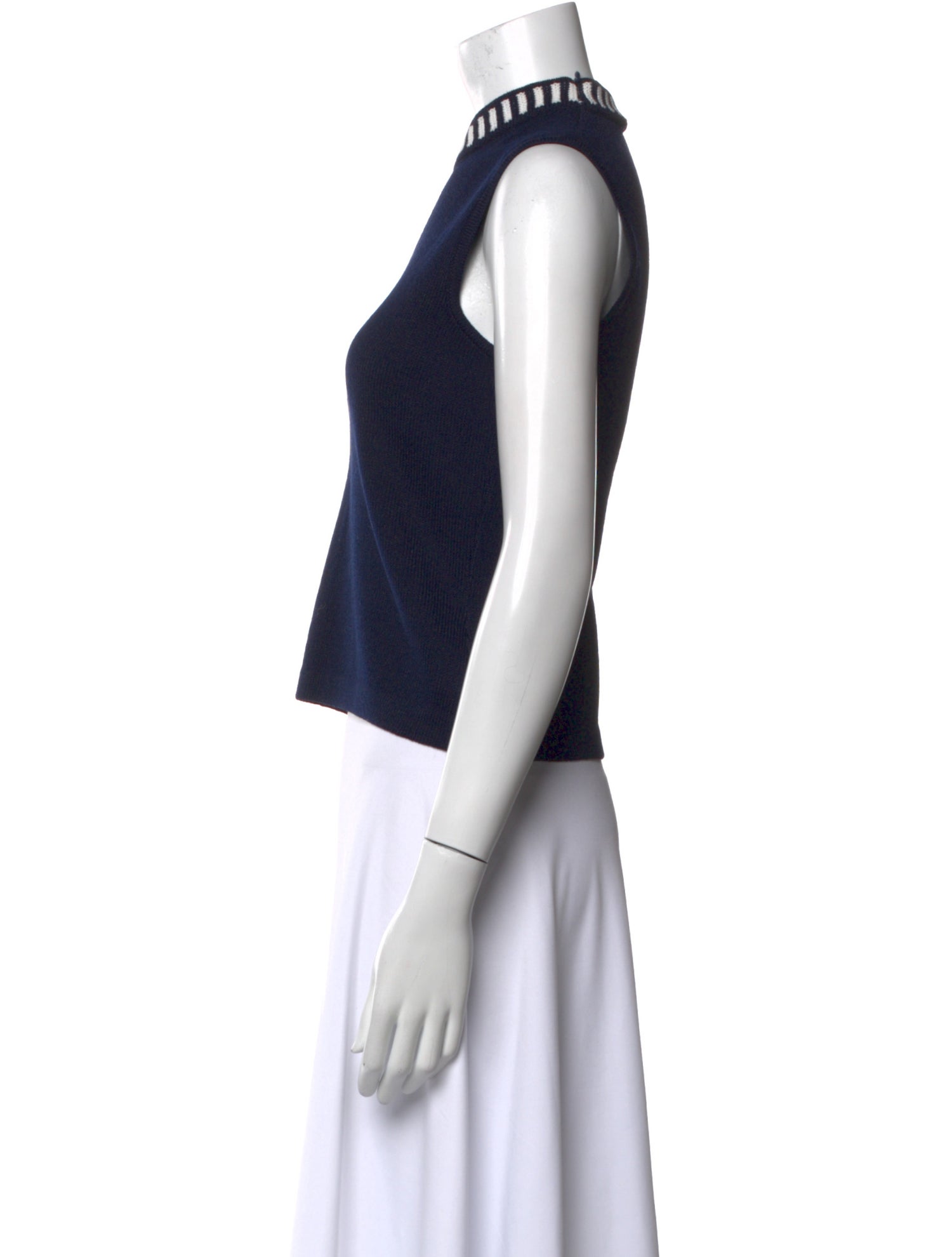 St. John Mock Neck Sleeveless Crop Top