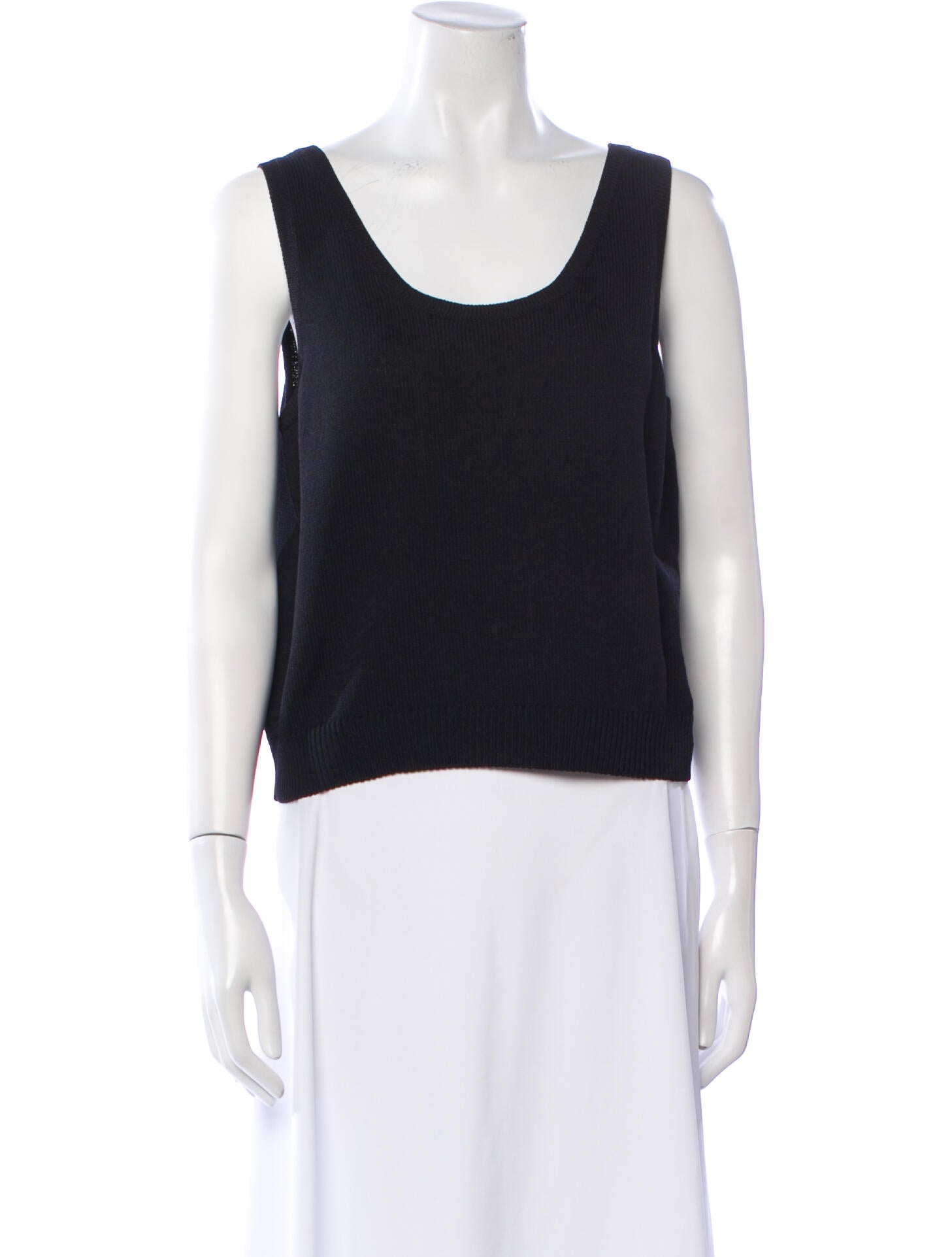 St. John Scoop Neck Sleeveless Top