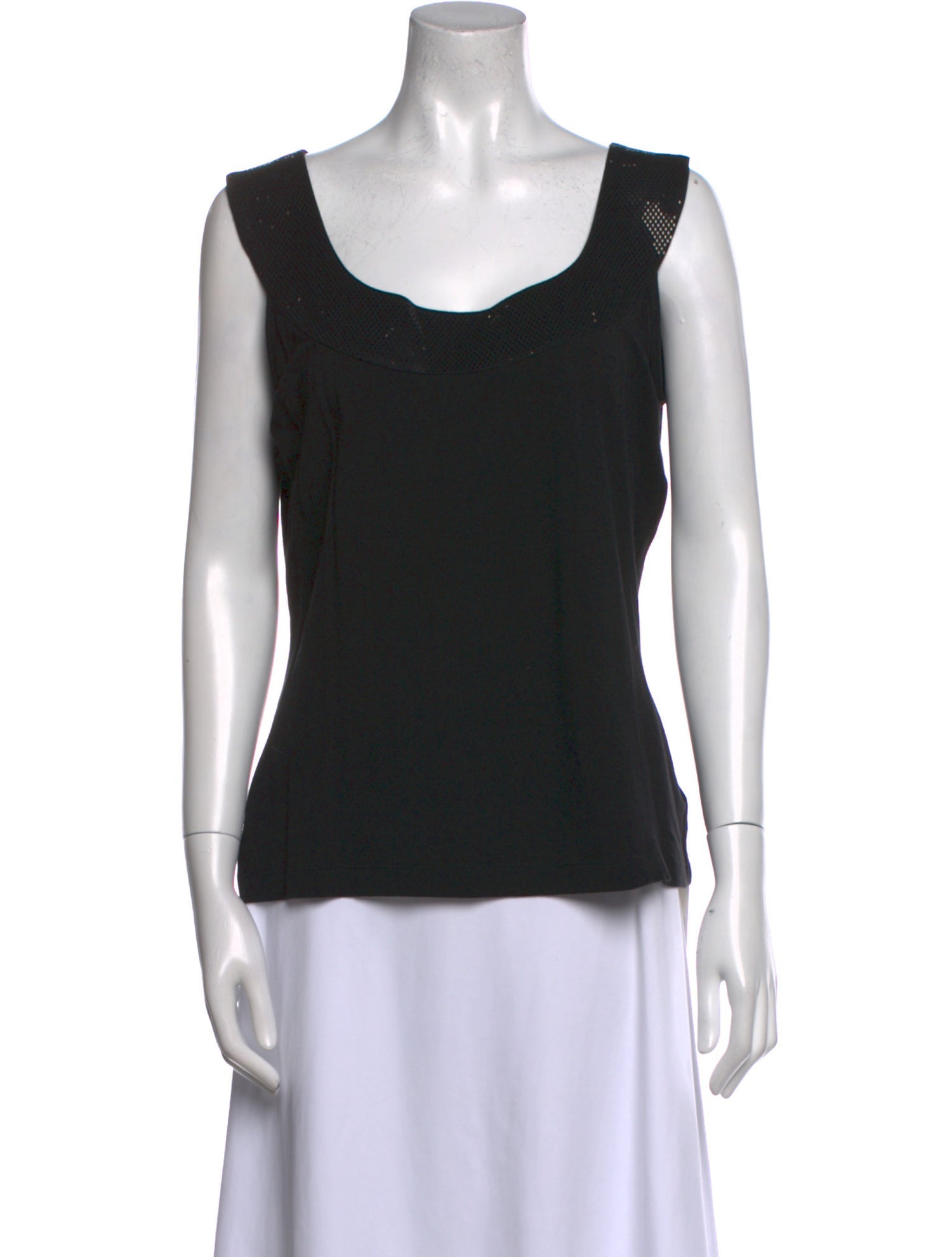 St. John Scoop Neck Sleeveless Top