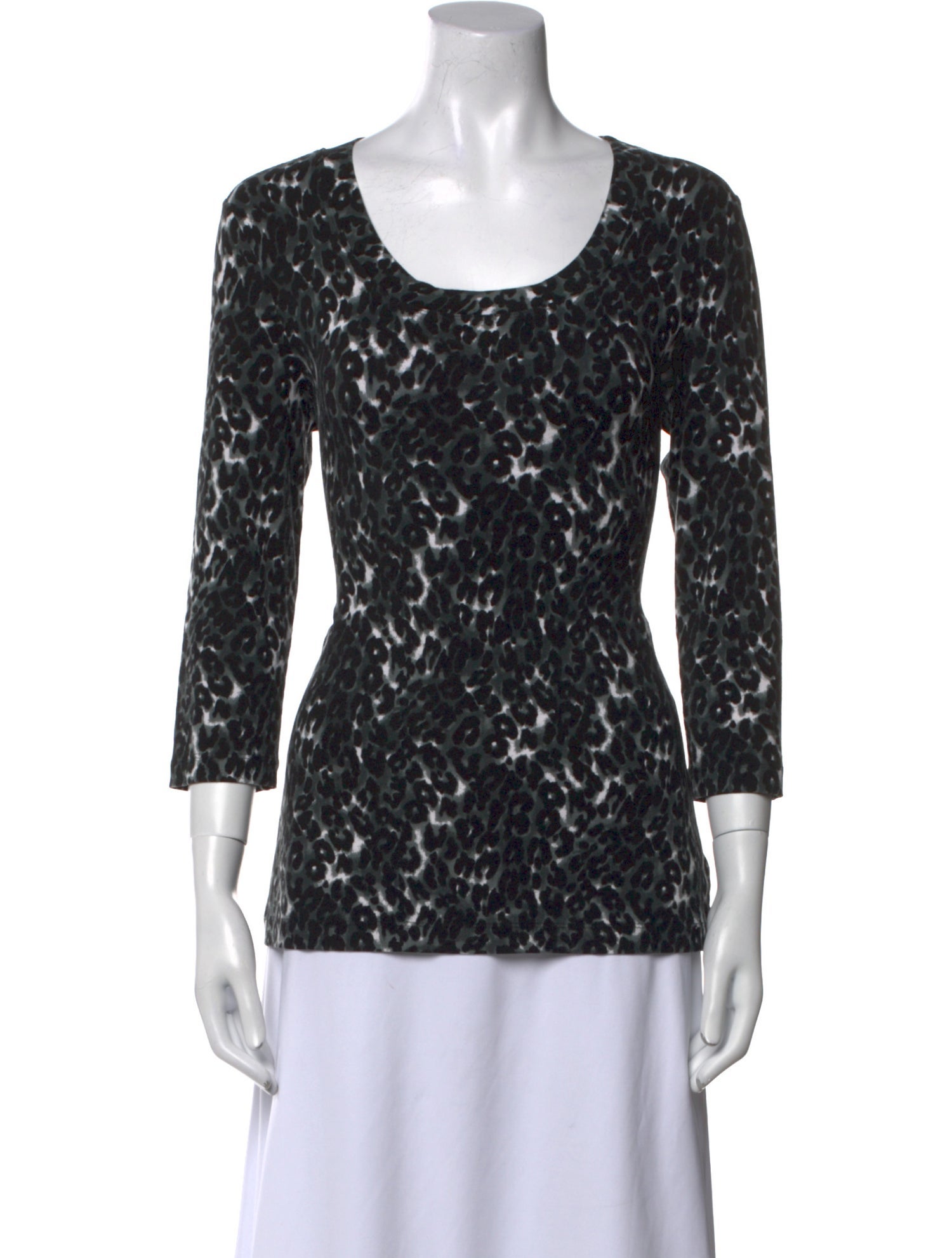 St. John Lace Pattern Scoop Neck Top