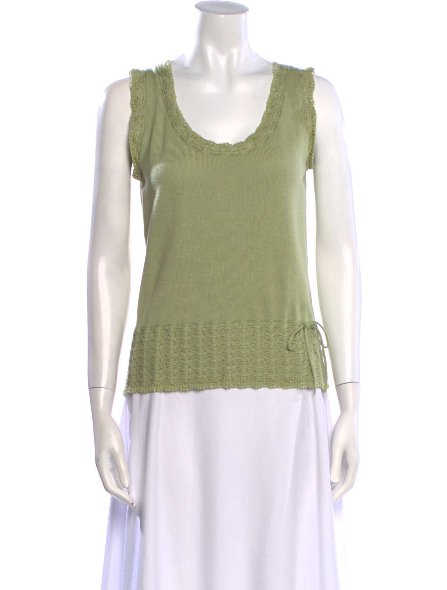 St. John Scoop Neck Sleeveless Top