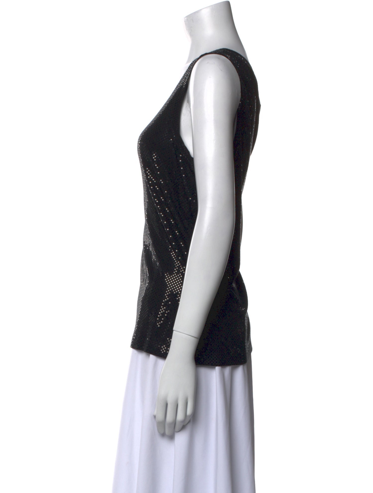 St. John Caviar Scoop Neck Sleeveless Top