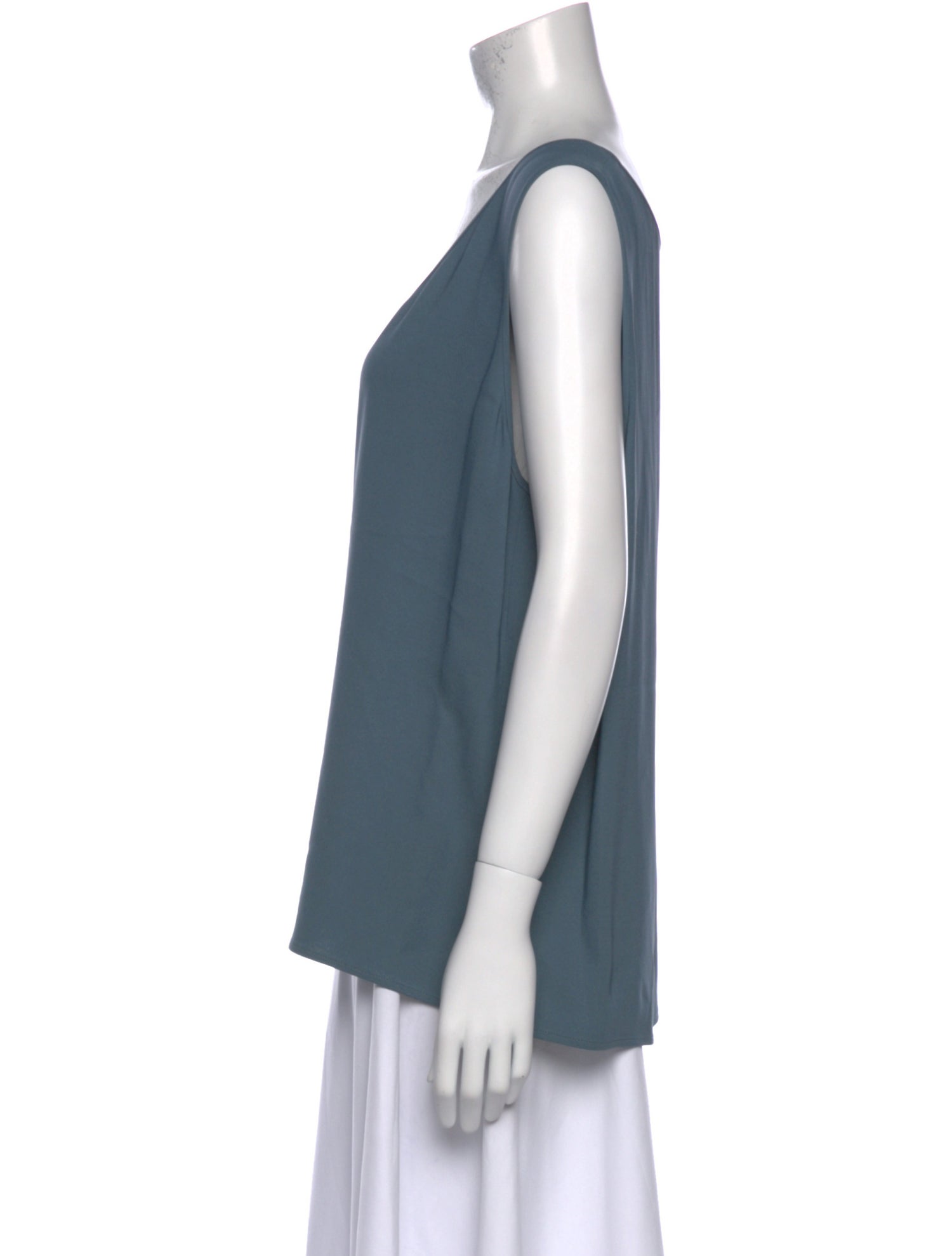 St. John Scoop Neck Sleeveless Top w/ Tags