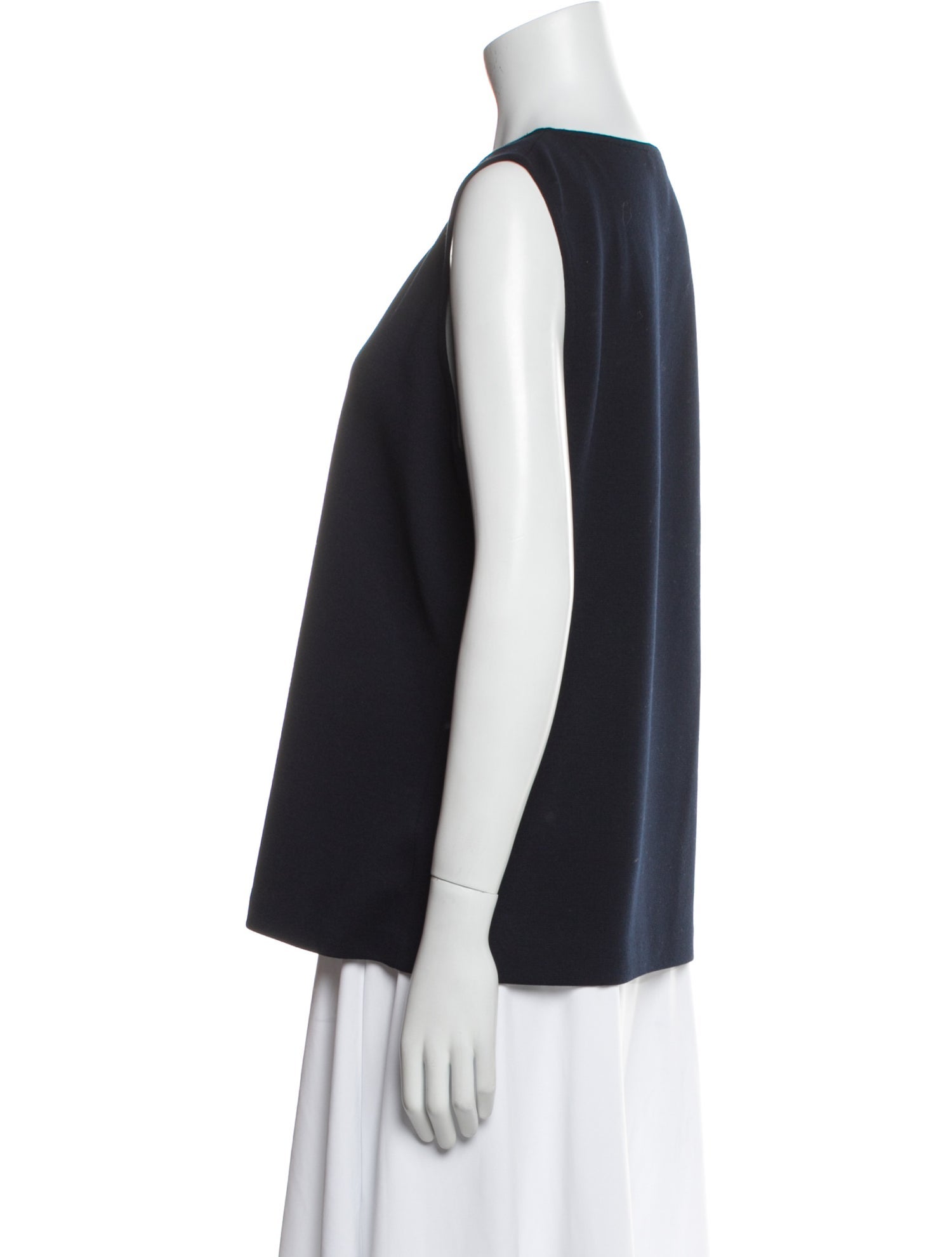 St. John Scoop Neck Sleeveless Top