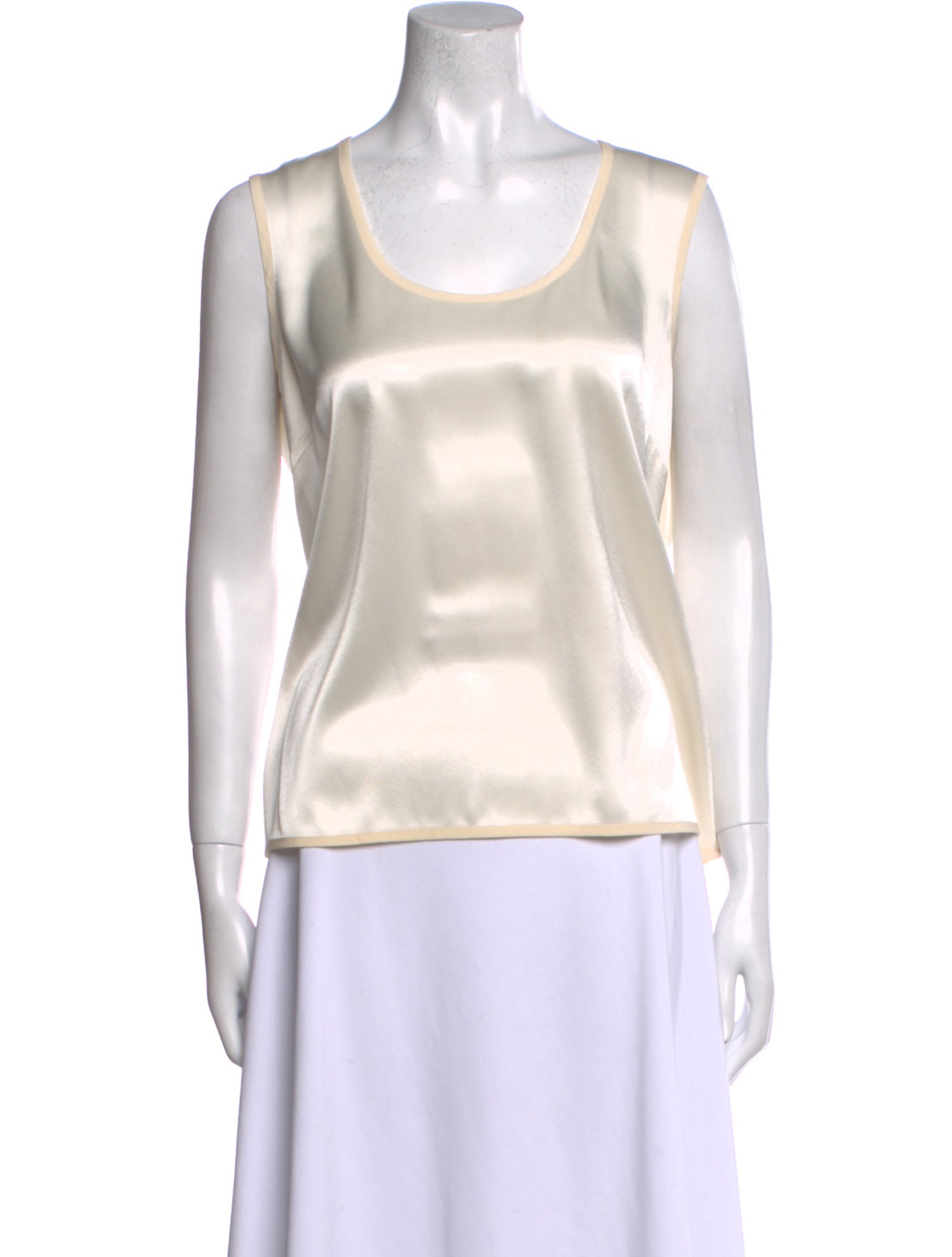 St. John Scoop Neck Sleeveless Top