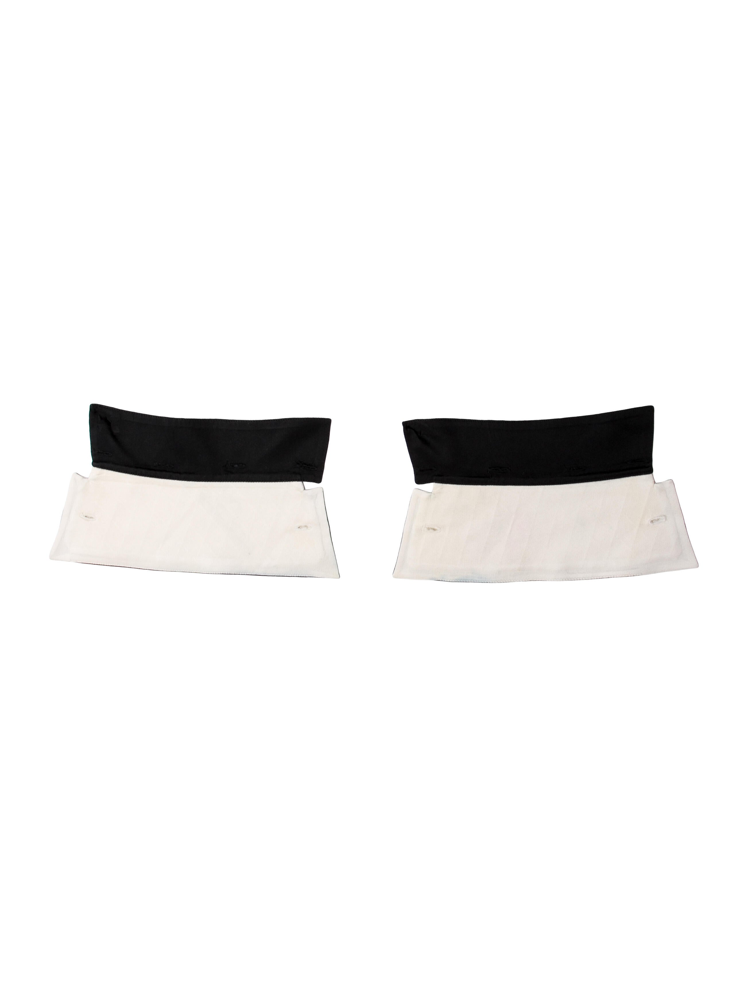 St. John wrist coverings