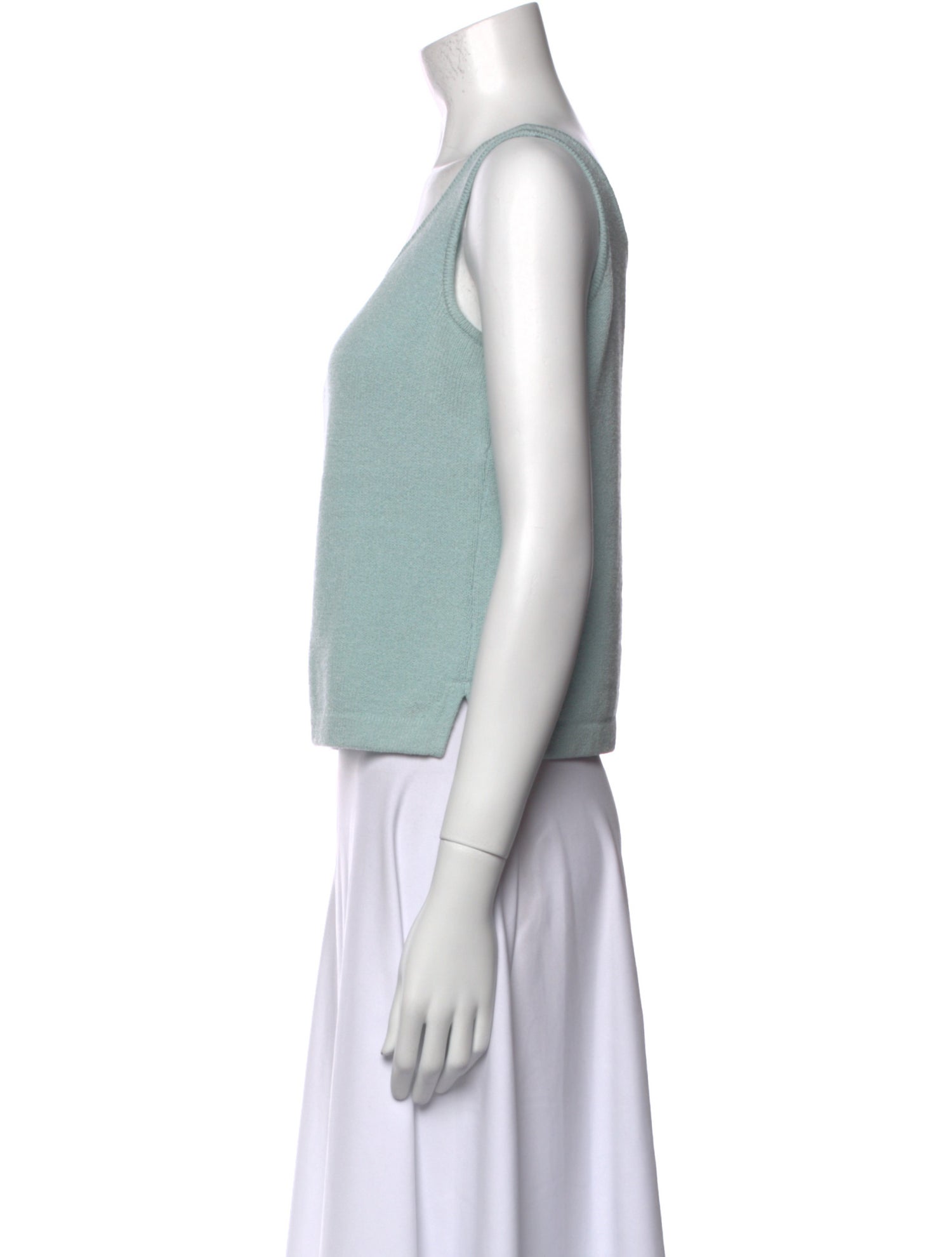 St. John Scoop Neck Sleeveless Crop Top