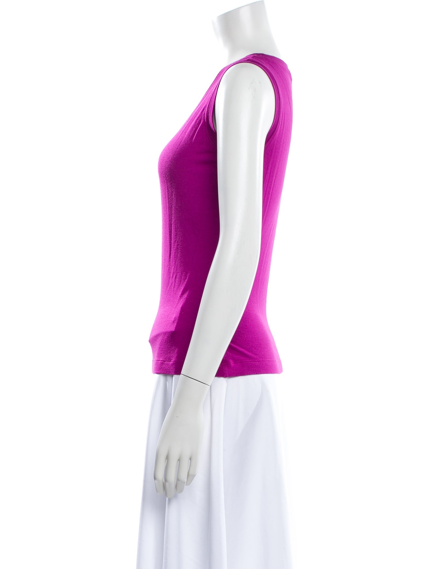 St. John Scoop Neck Sleeveless Top