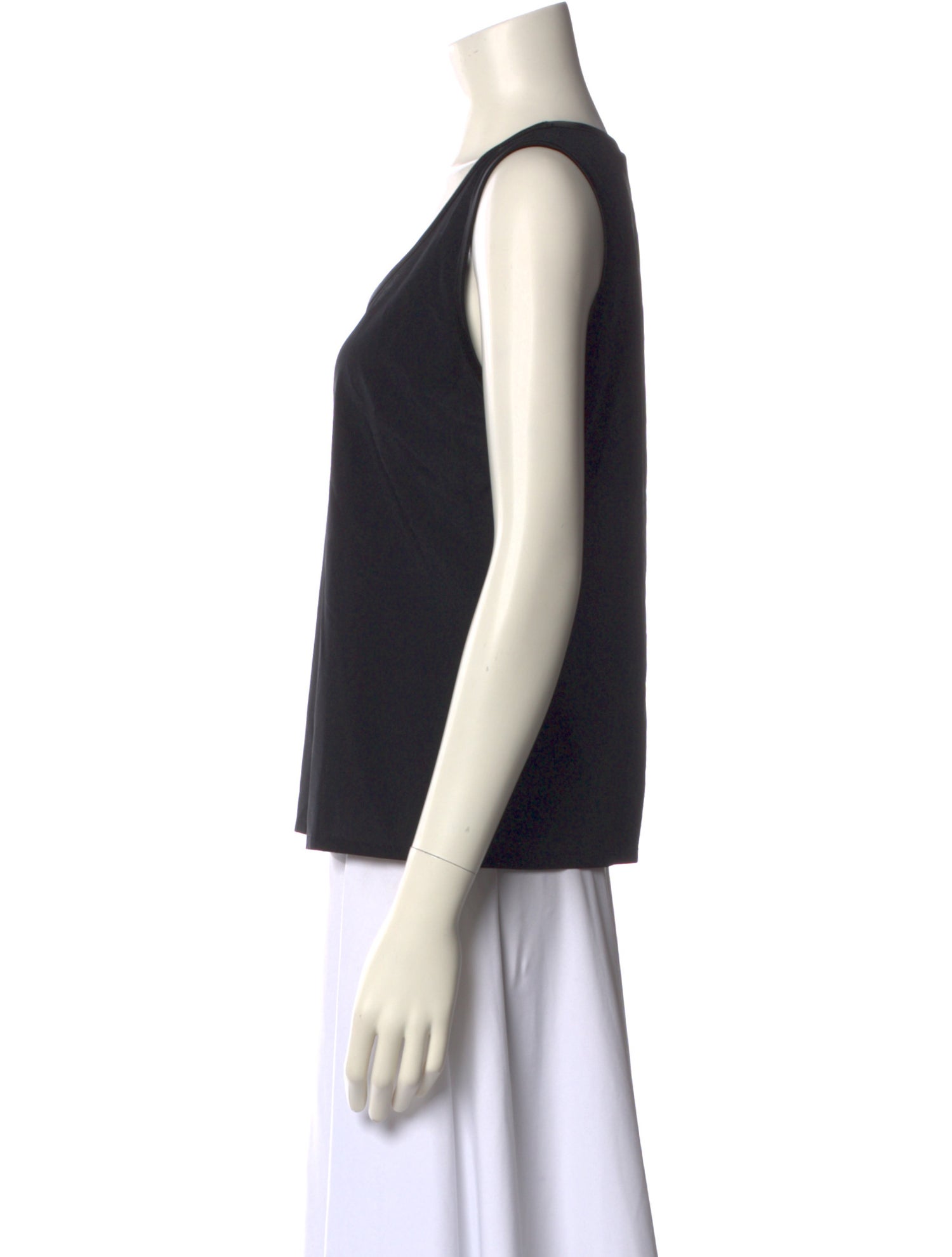 St. John Scoop Neck Sleeveless Top