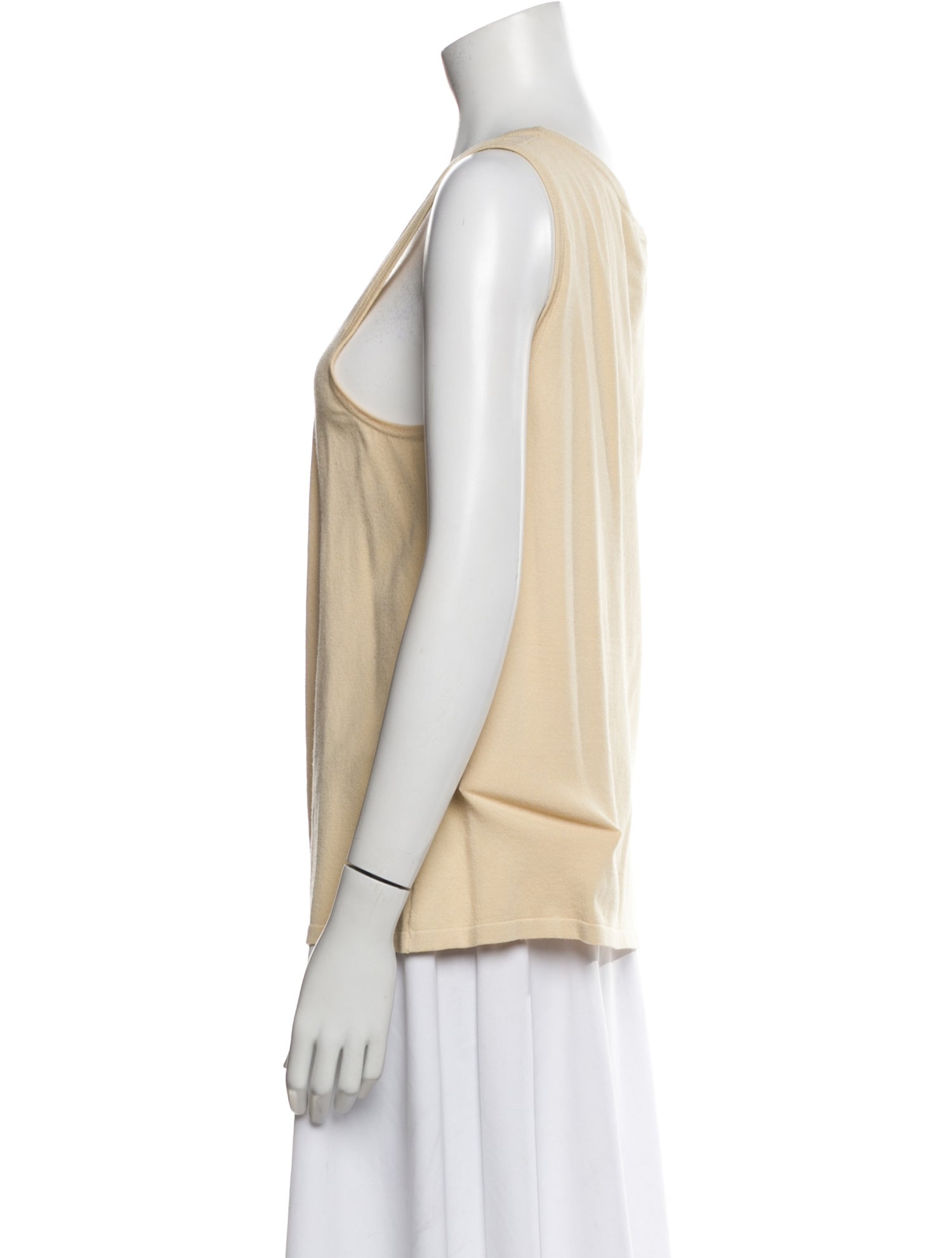 St. John Scoop Neck Sleeveless Top