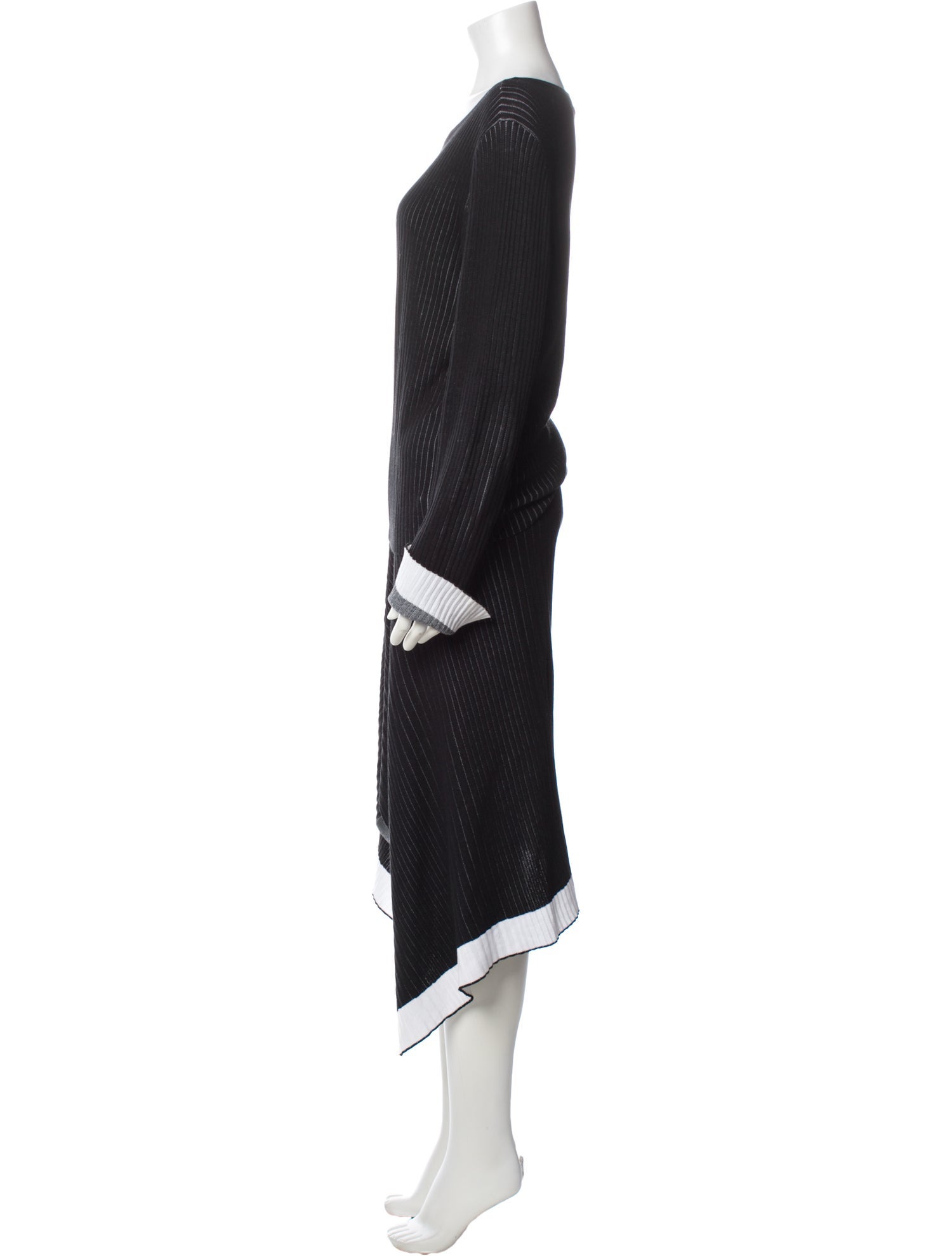 St. John Skirt Set