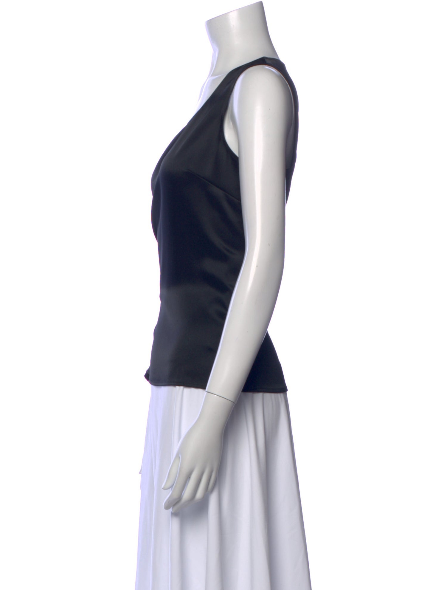 St. John Square Neckline Sleeveless Top
