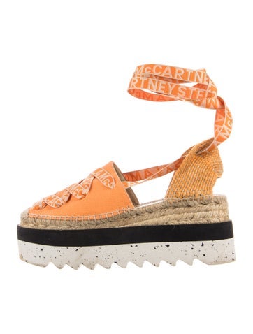 Pre-owned Stella Mccartney Canvas Printed Slingback Pumps In Neutral