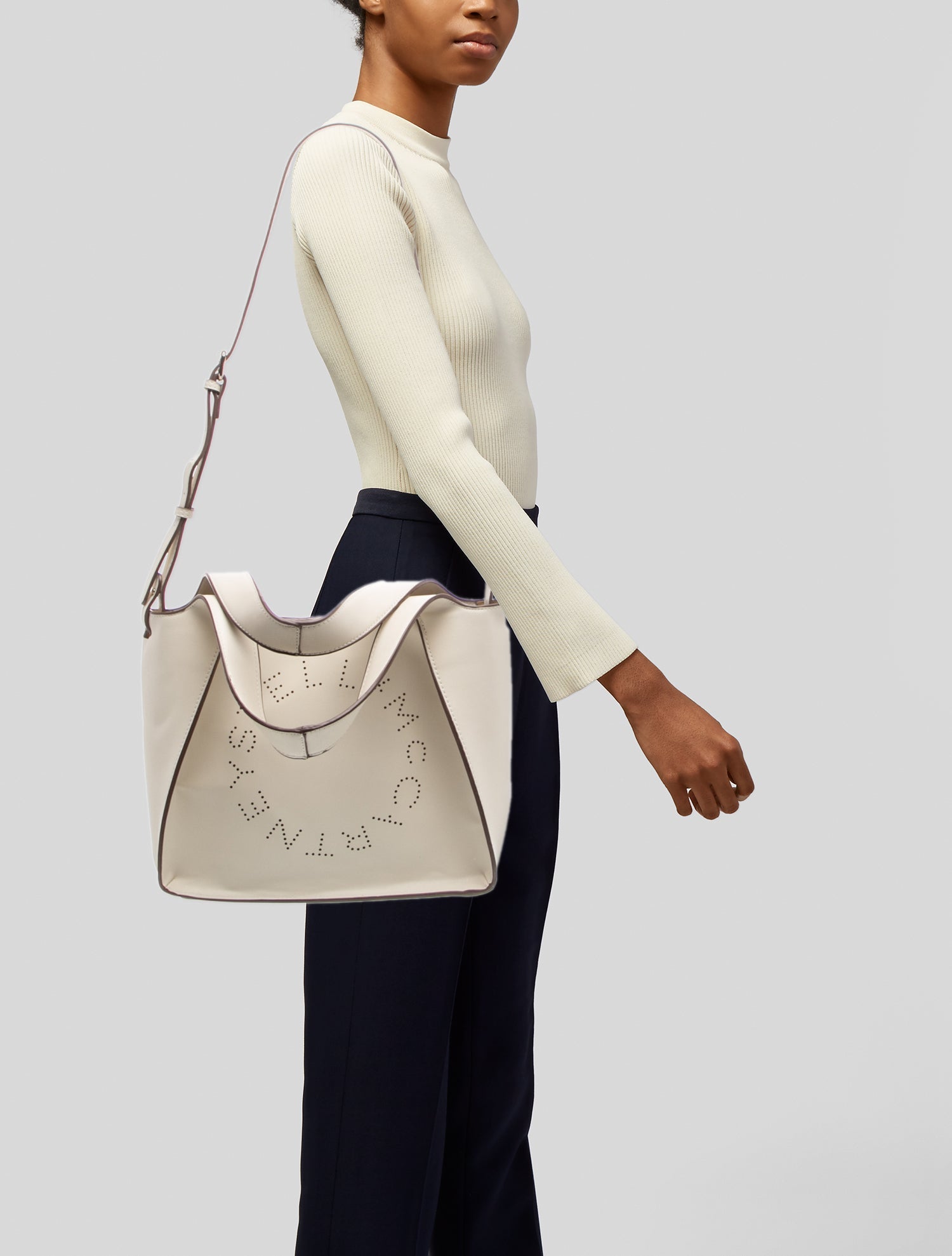  stella mccartney 新品未使用 Stella McCartney Leather Shoulder Bag - Neutrals Shoulder Bags