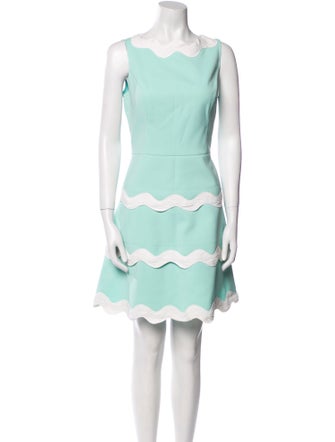 STS Sail to Sable Scoop Neck Knee-Length Dress