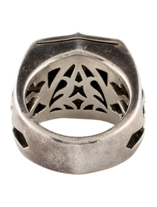 Stephen Webster Mother of Pearl Cocktail Ring