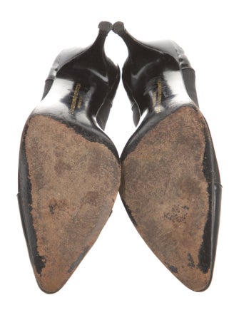 Susan Bennis/Warren Edwards Mesh Accents T-Strap Pumps