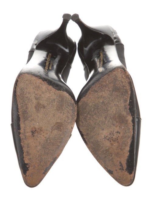 Susan Bennis/Warren Edwards Mesh Accents T-Strap Pumps