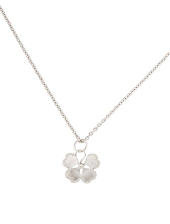 Syna Diamond Flower Pendant Necklace