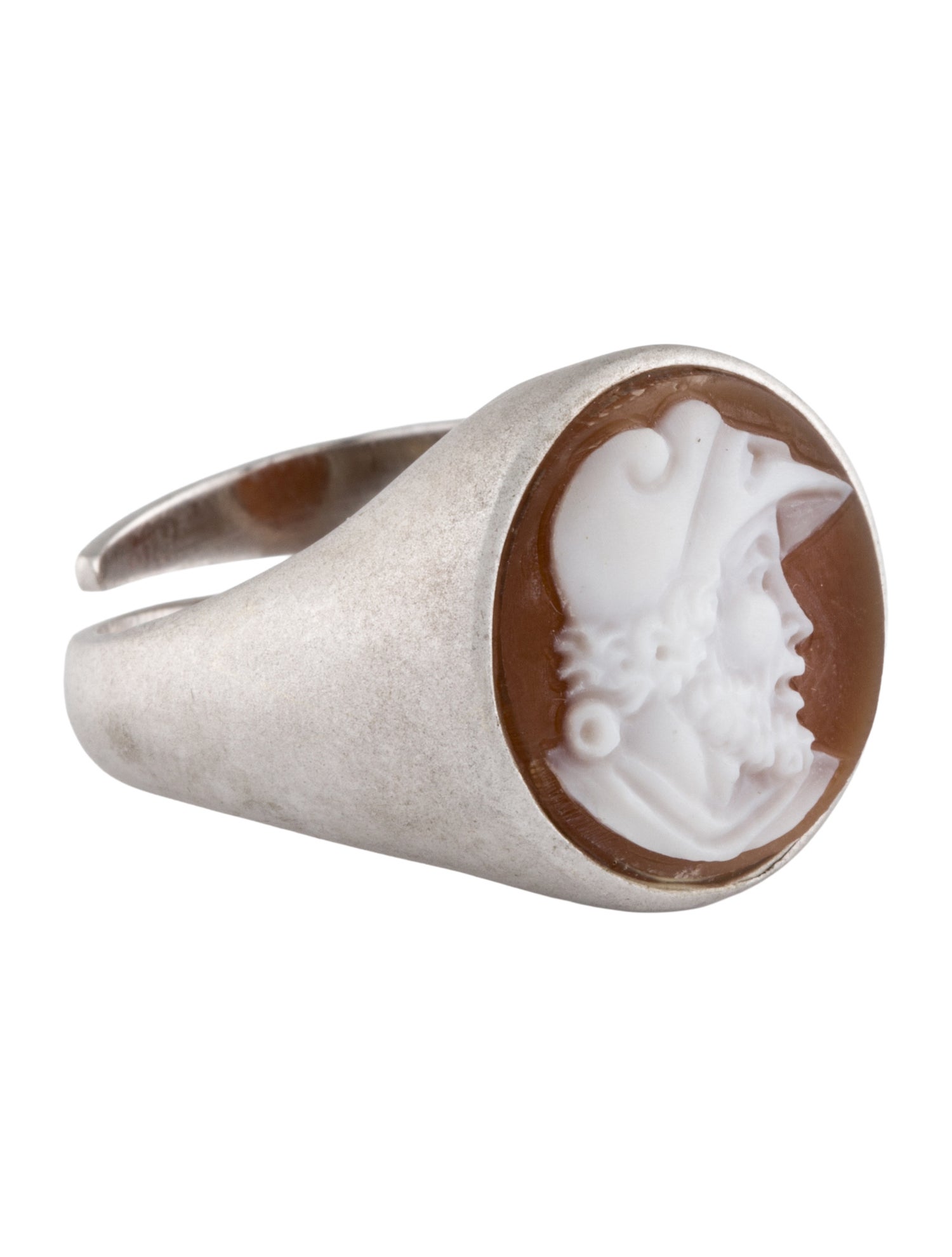 Tagliamonte Shell Cameo Signet Ring
