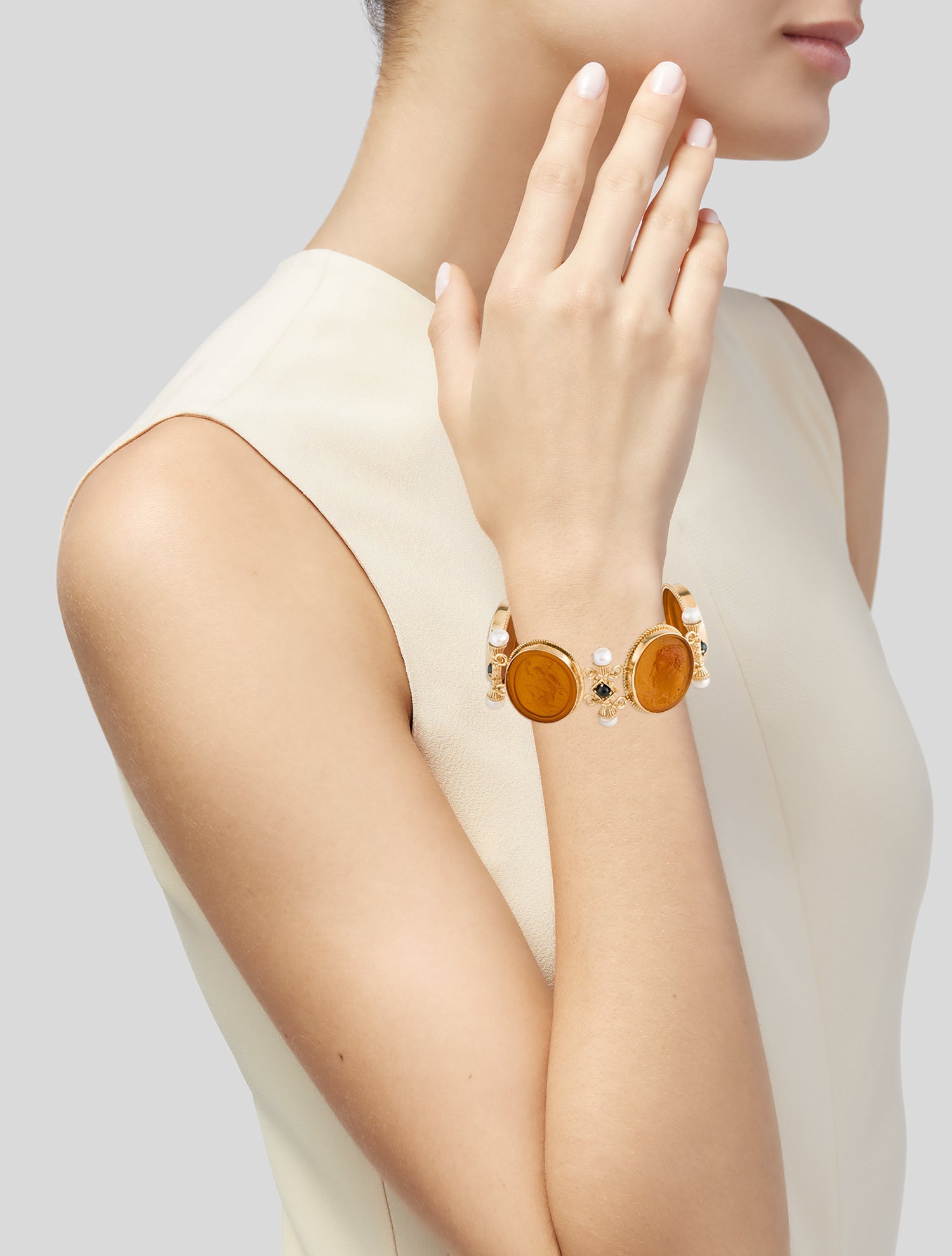 Tagliamonte Pearl Roman Emperor Venetian Cameo Link Bracelet