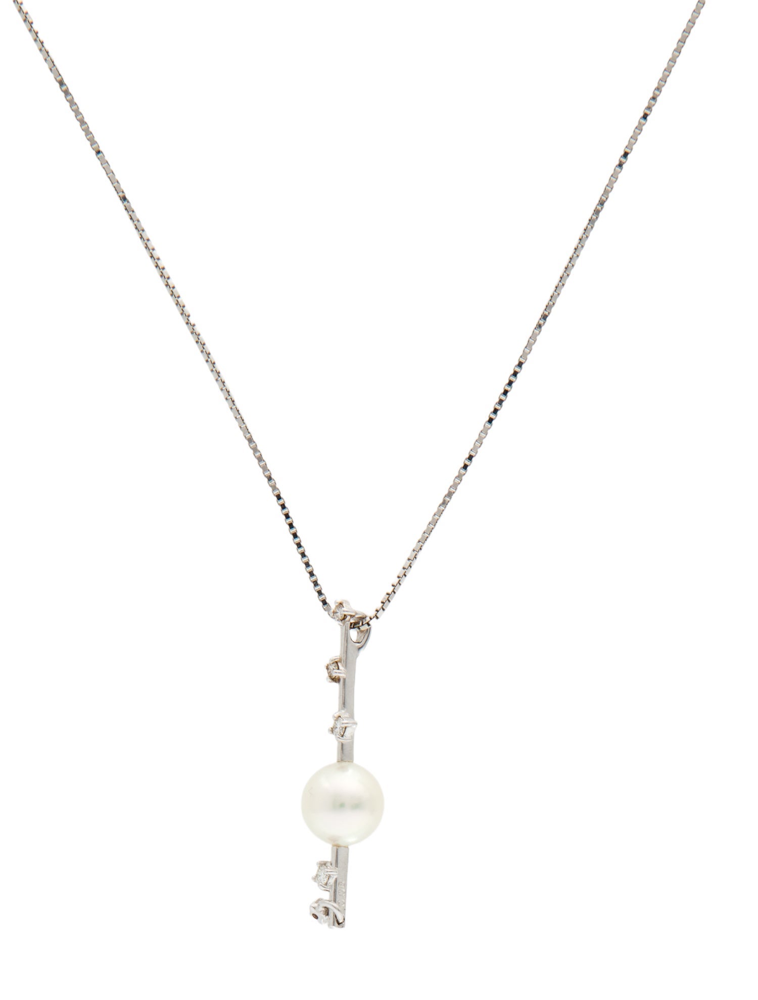 Tasaki 18K Pearl & Diamond Pendant Necklace