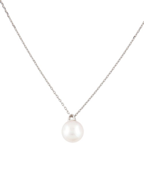 Tasaki 18K Pearl Pendant Necklace