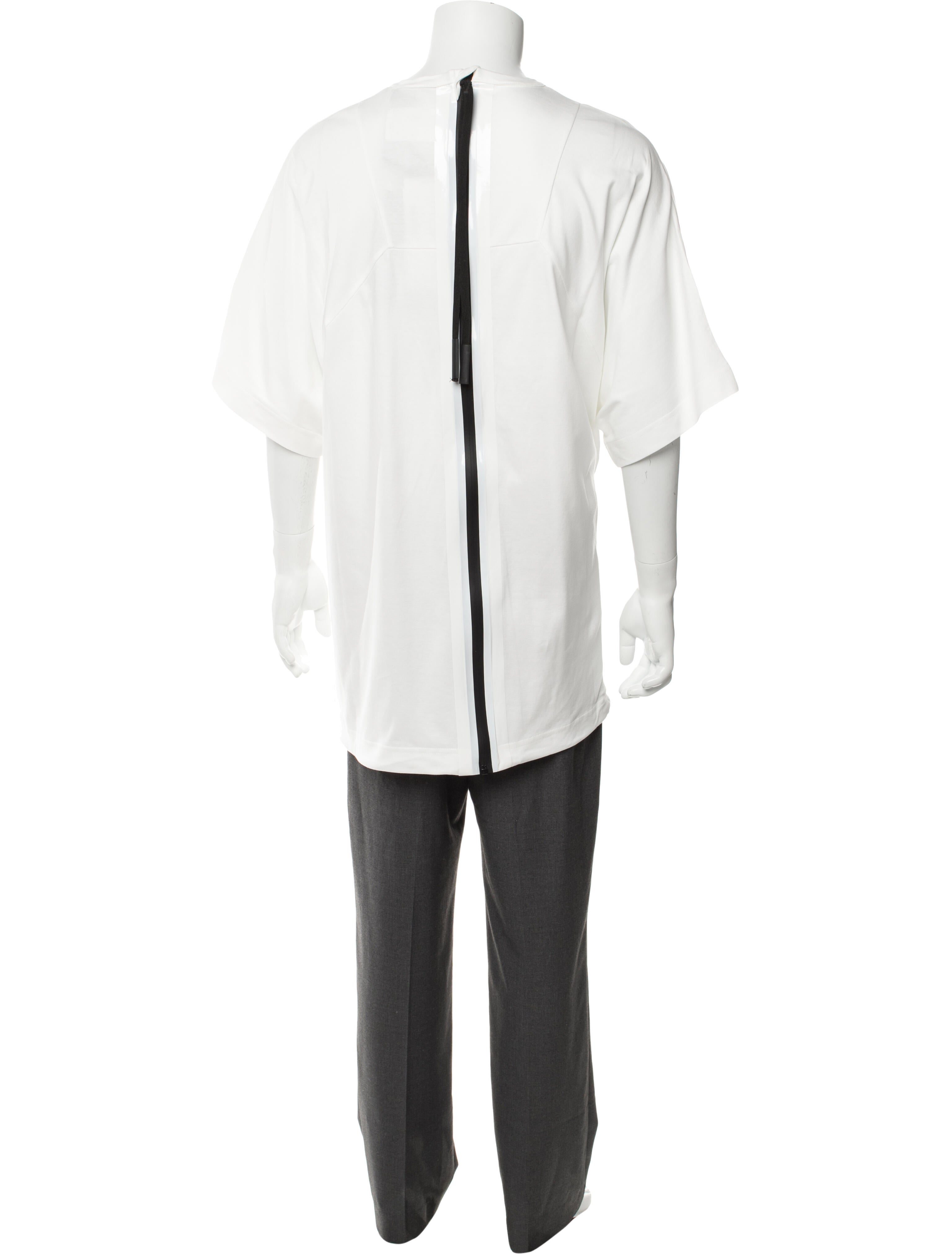 Templa Scoop Neck Short Sleeve T-Shirt