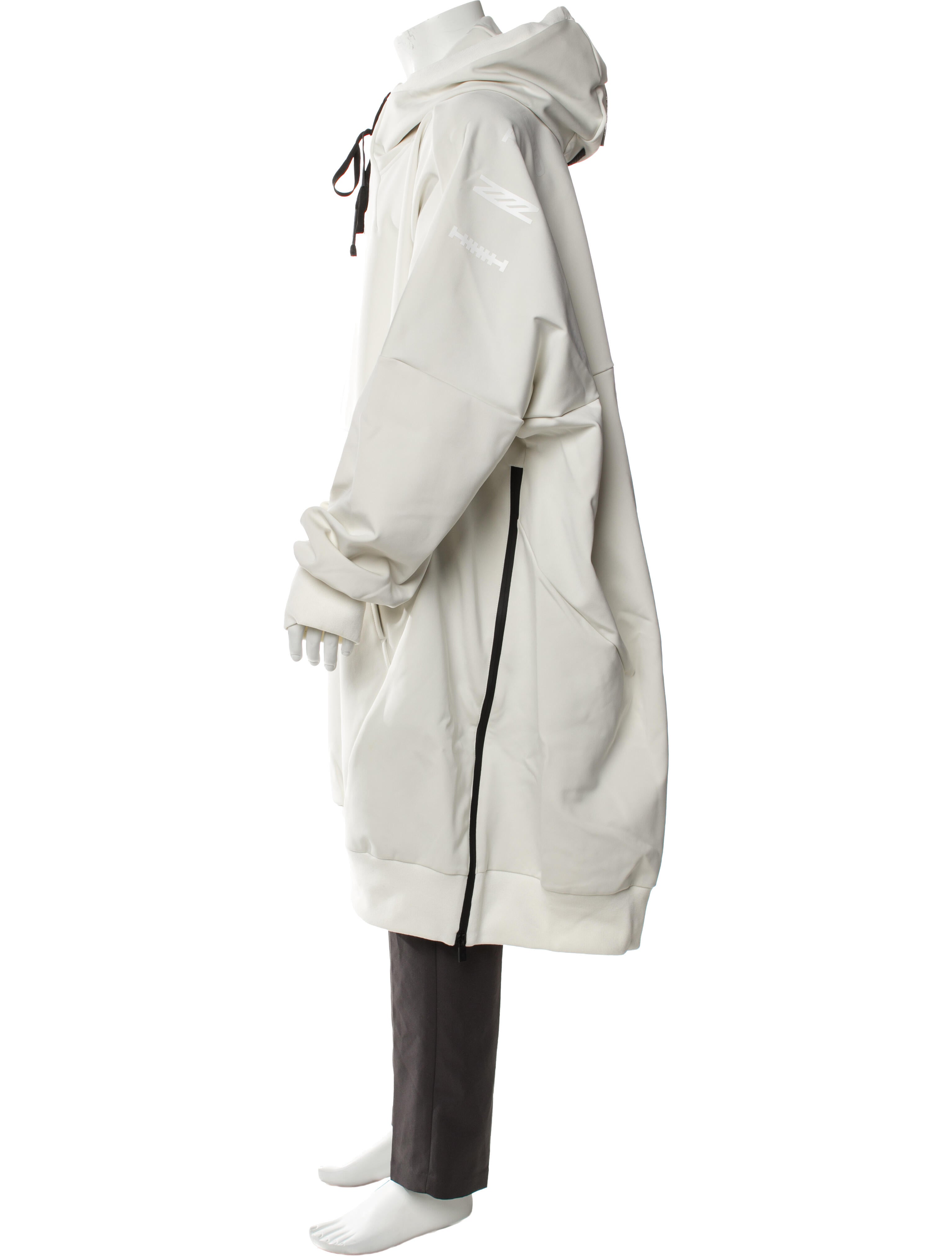 Templa Graphic Print Mock Neck Hoodie