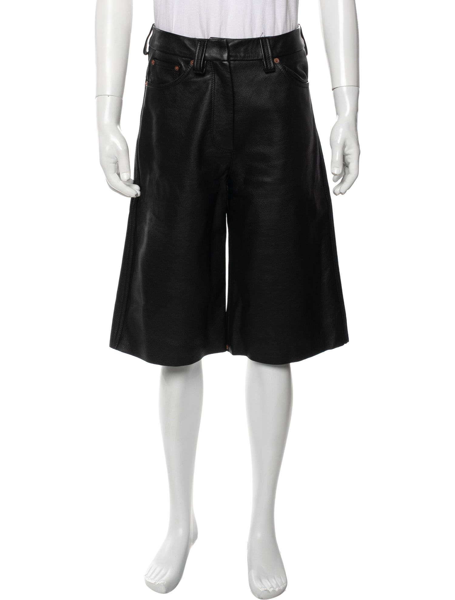 Ter et Bantine Leather Flat Front Shorts