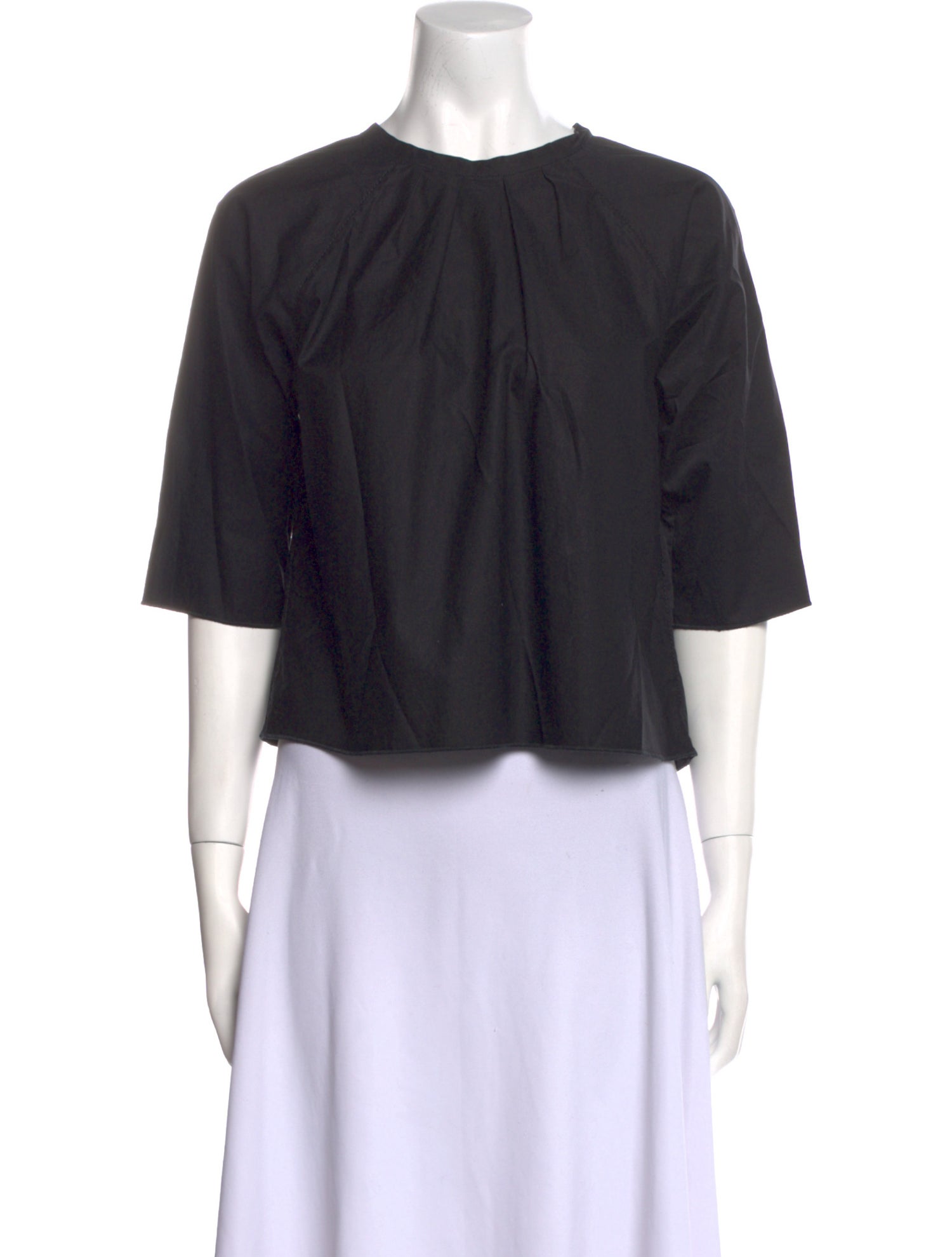 Ter et Bantine Crew Neck Three-Quarter Sleeve Crop Top