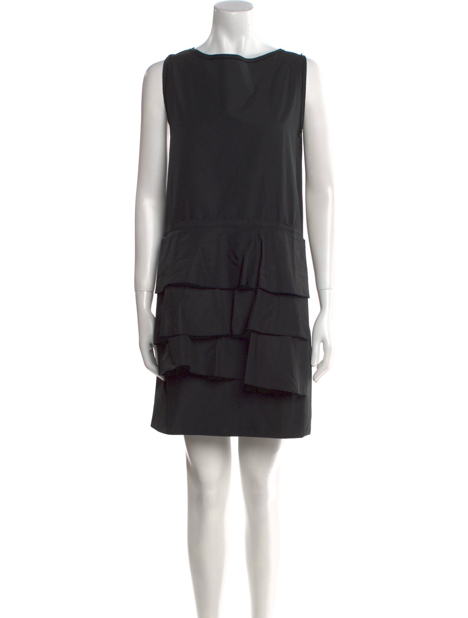 Ter et Bantine Bateau Neckline Mini Dress