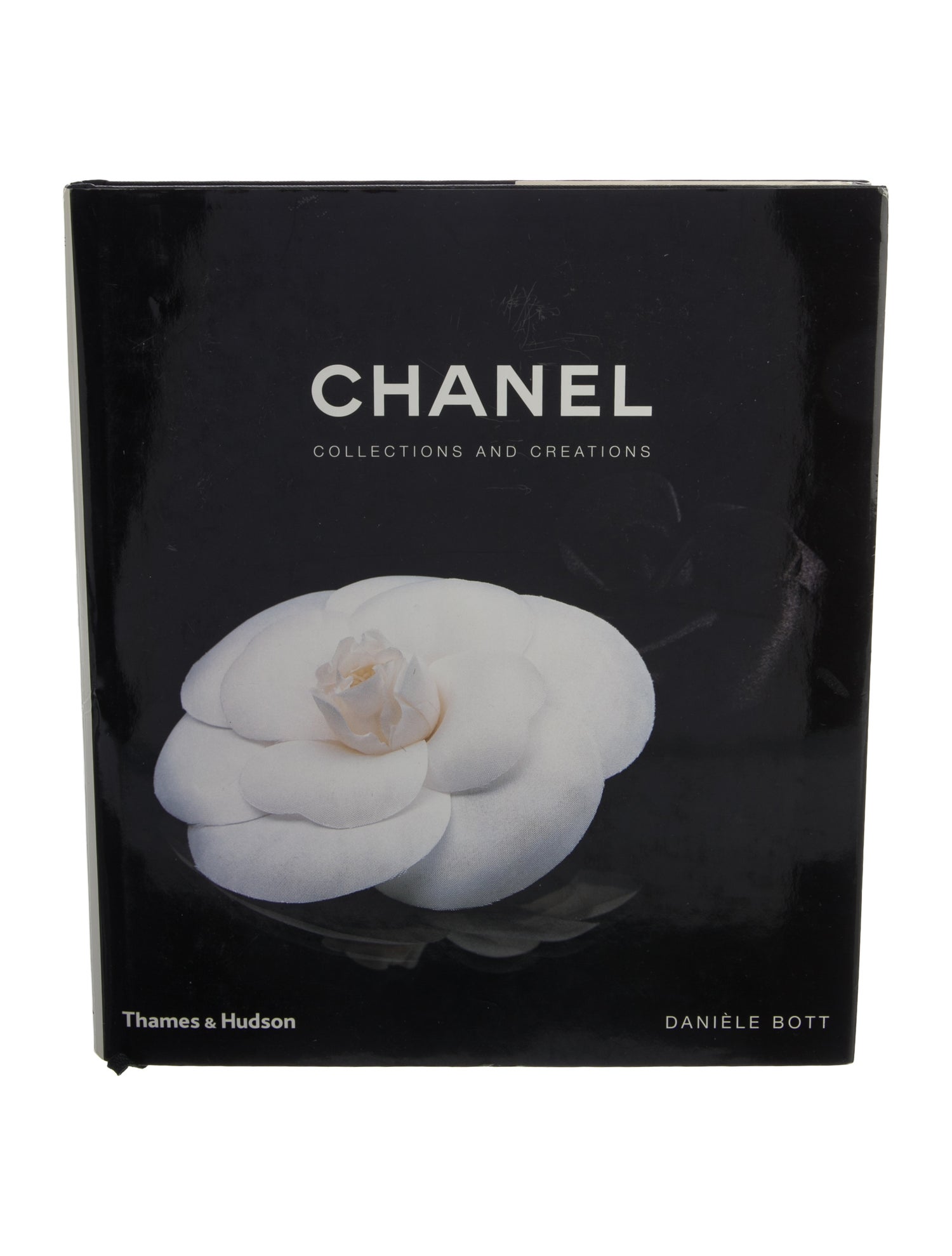 Thames & Hudson Chanel: Collections and Creations