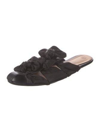 The Row Capri Leather Slides