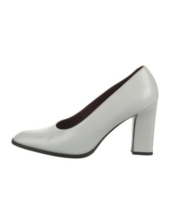 The Row Olivia Leather Pumps