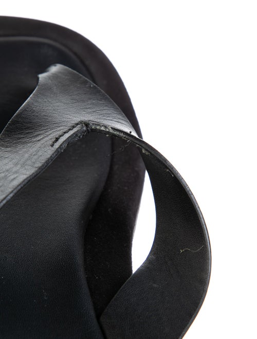 The Row Ginza Leather Flip Flops