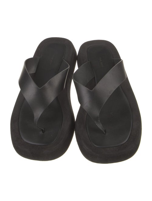 The Row Ginza Leather Flip Flops