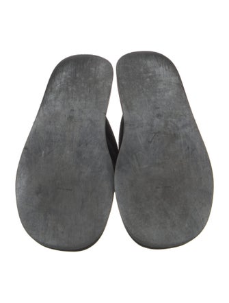 The Row Ginza Slides