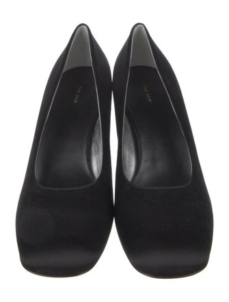 The Row Leather Pumps