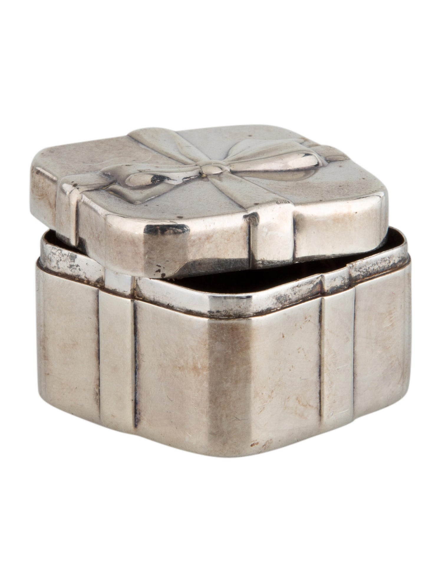 Tiffany & Co. Sterling Gift Pill Box Decor & Accessories TIF164807