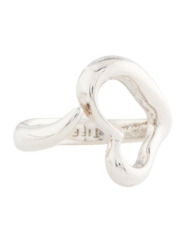 Tiffany & Co. Band Vintage Open Heart Ring 4