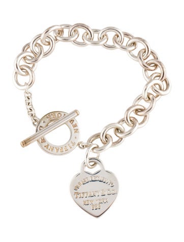Tiffany & Co. Charm Heart Tag Toggle Bracelet