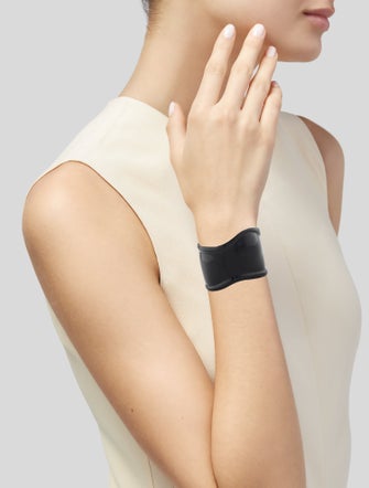 Tiffany & Co. Medium Right Bone Cuff